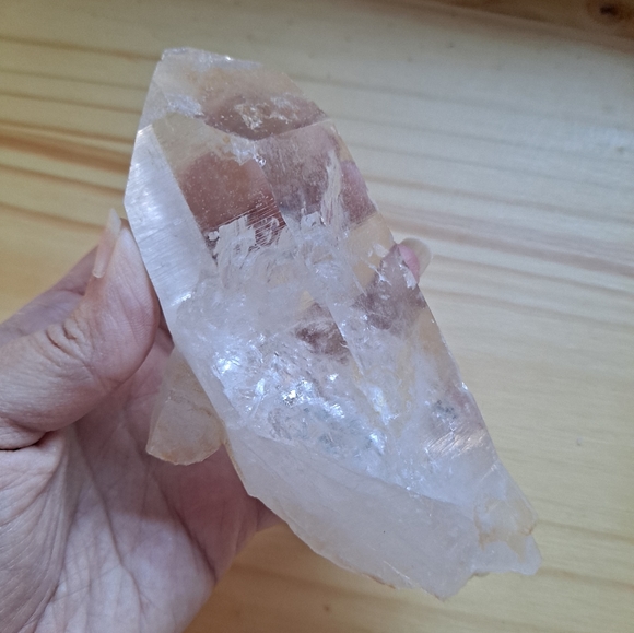 Beautiful Clear Quartz Crystal Point - Picture 5 of 9